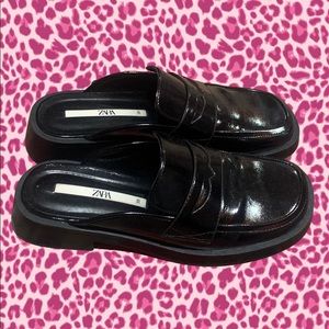 ZARA NWOT - Black Patent Leather Slip-On Loafers US 7.5 (EUR 38)